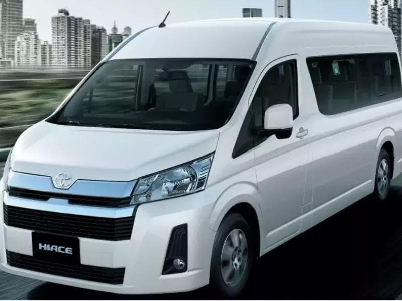Véhicule GMC SUV 7 places pour transfert Médine Mecque - service Omra